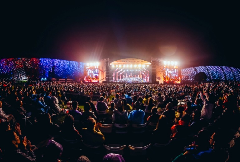 上海947草地音乐节直播,947草地音乐节