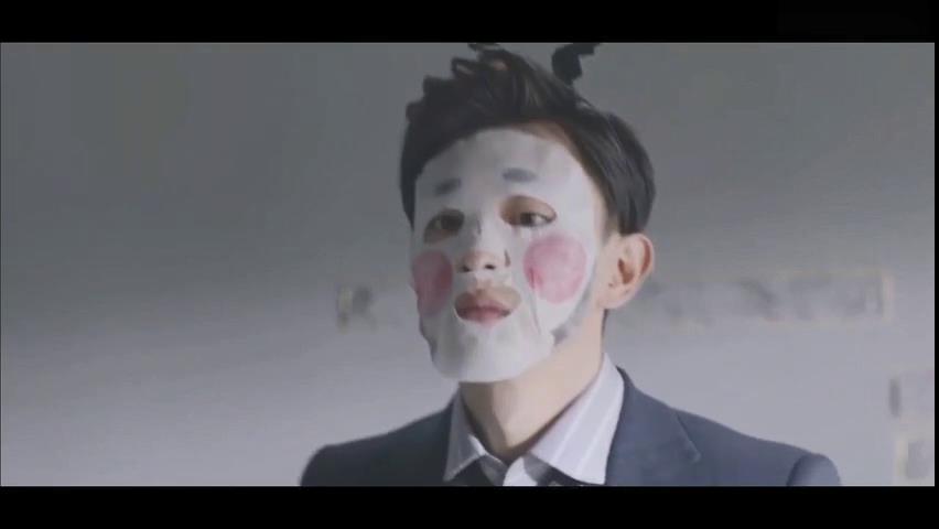 邓伦可爱集锦,面膜伦,傻鸟伦,看了让你心情好起来的小奶伦