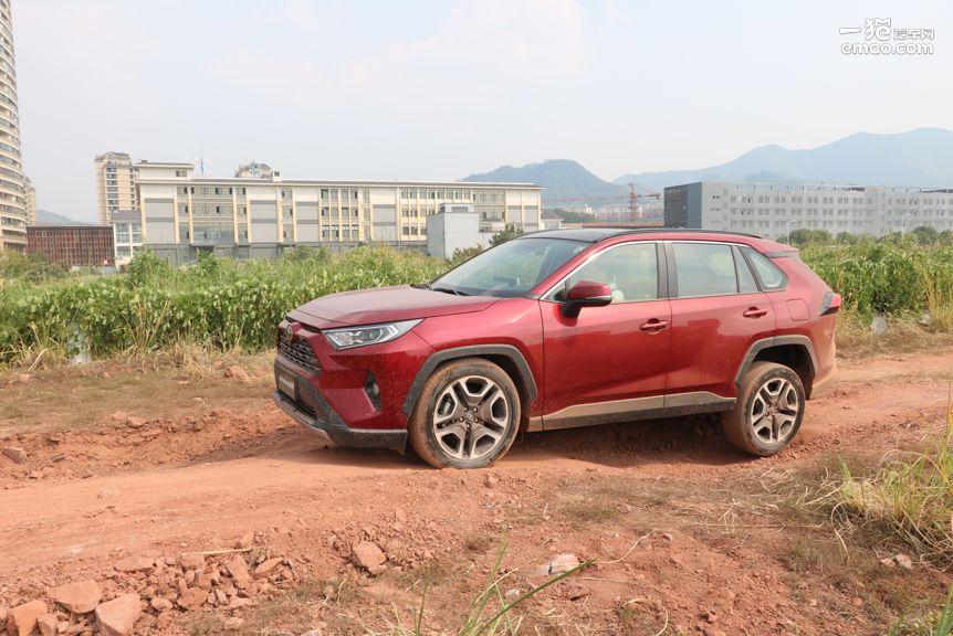 TNGA的革新有多强?试驾一汽丰田全新RAV4