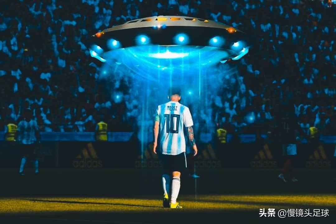 梅西广告牌被踢飞大型纪录片,梅西被抛向空中