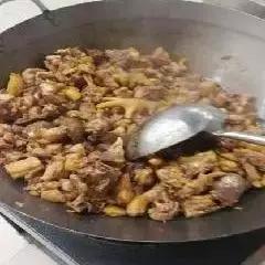 “代购”“厨子”“保洁”“学生”集齐一身,免税人全员出击