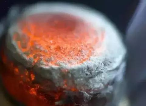 艾灸怎么样才能灸透,艾灸时怎么灸才不会把手熏黄