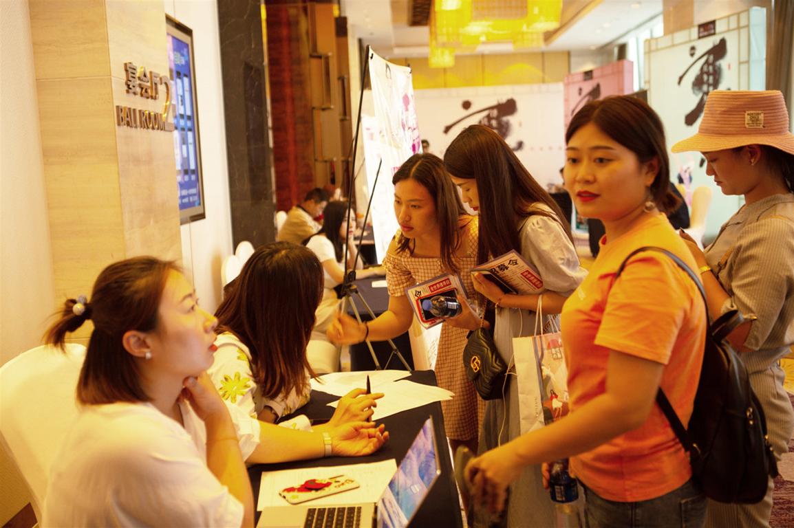 “浮生若梦，只争朝夕”第28届妆典学员作品发布会圆满落幕