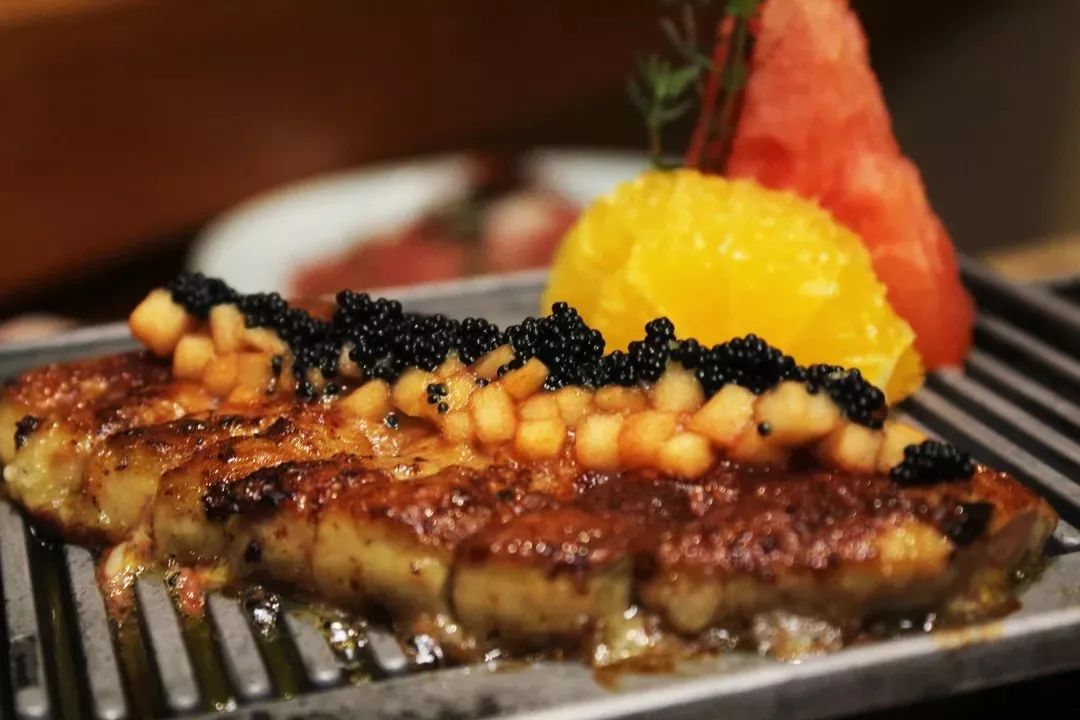 既然年终聚餐躲不掉，那就盘它啊！