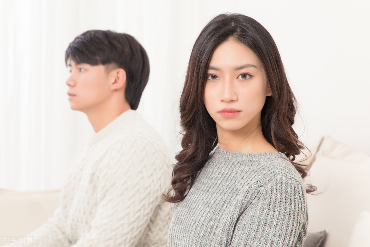 女孩子谈恋爱后为啥会越来越作,为什么女生在谈恋爱的时候那么作