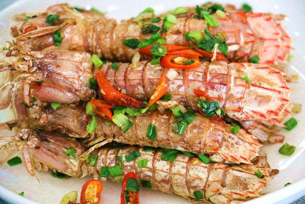 椒盐皮皮虾做法全过程,椒盐皮皮虾最正宗做法