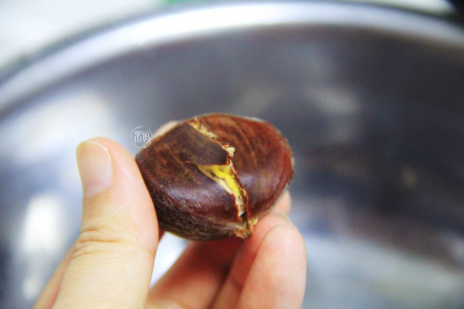板栗好吃皮难剥教你三招,板栗简单又好吃的方法