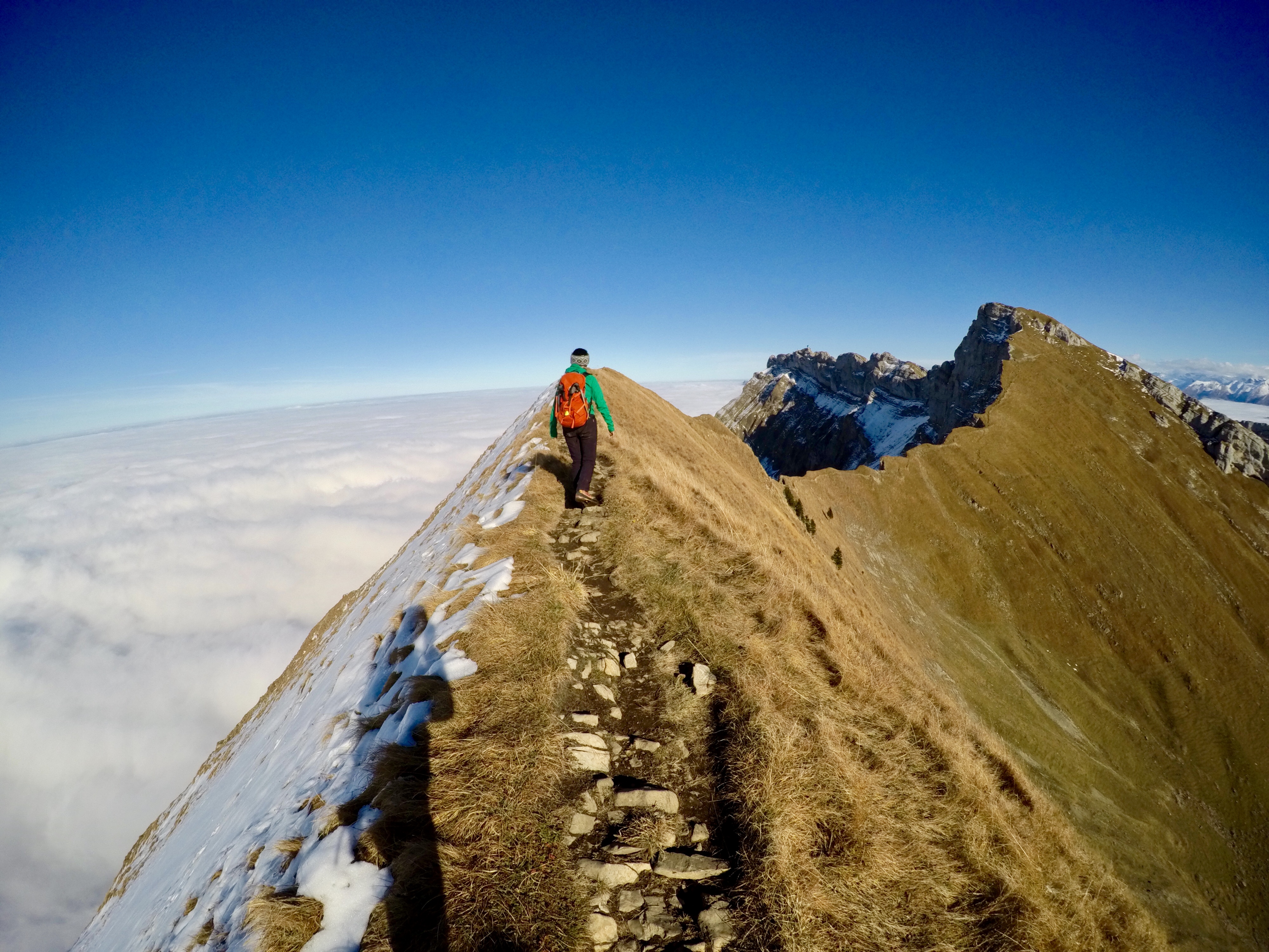 20公里徒步最优徒步鞋推荐,高山徒步鞋推荐