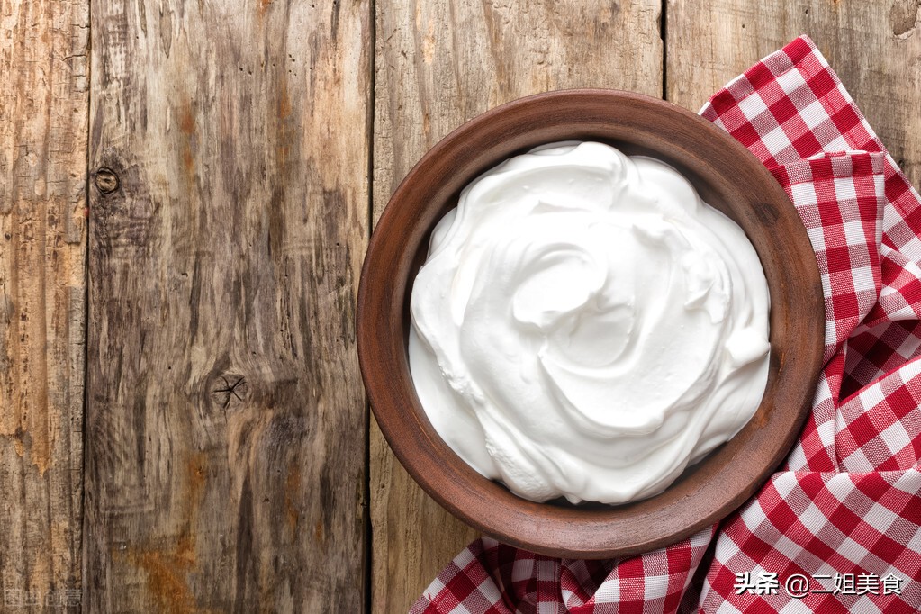 买酸奶配料表怎么看,买酸奶看哪些指标