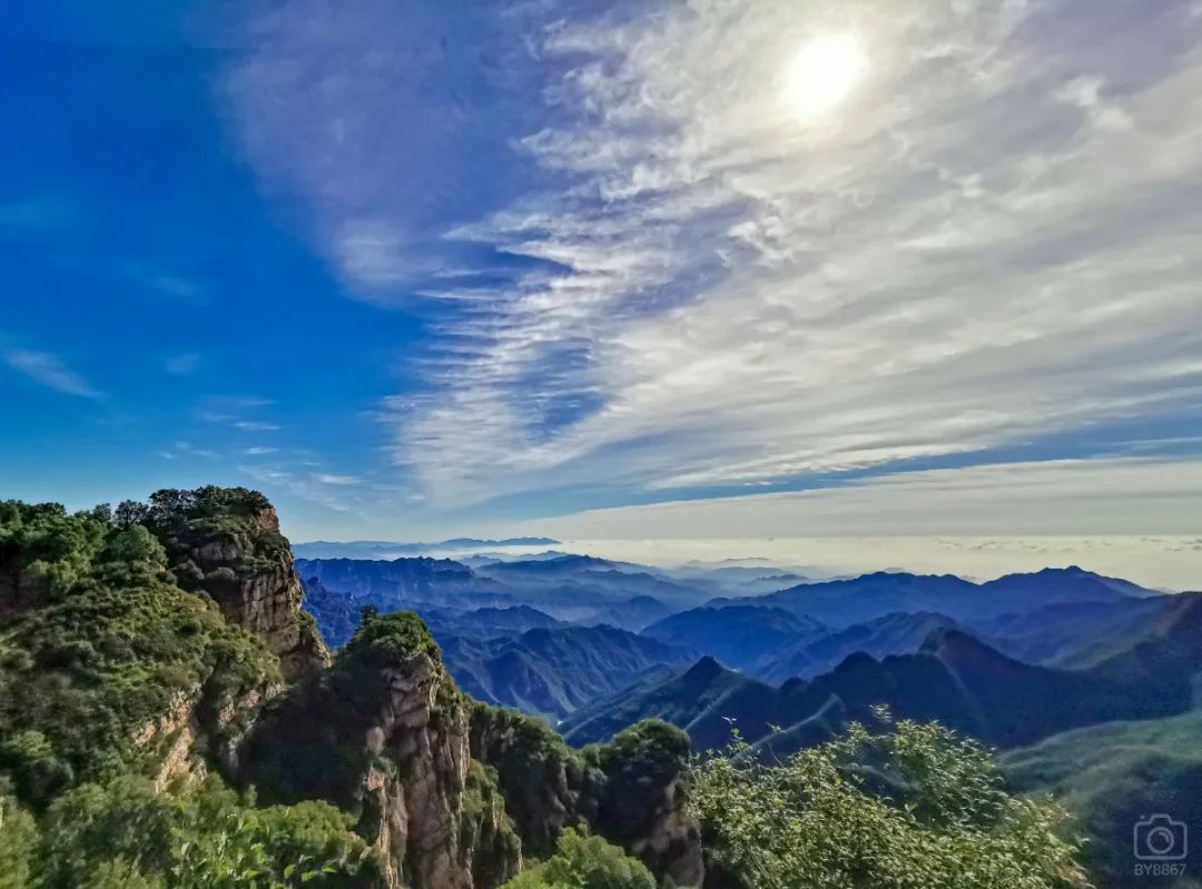 徒步穿越北驼梁完整版,穿越花海古道游记