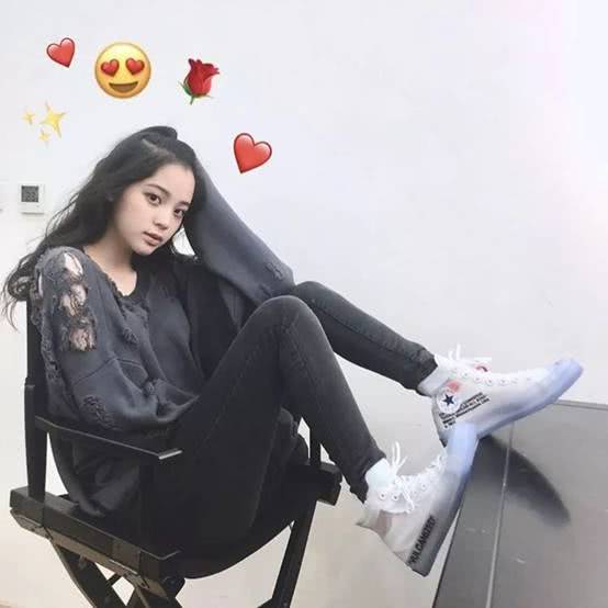 匡威果冻底低帮白敬亭,匡威白敬亭欧阳娜娜