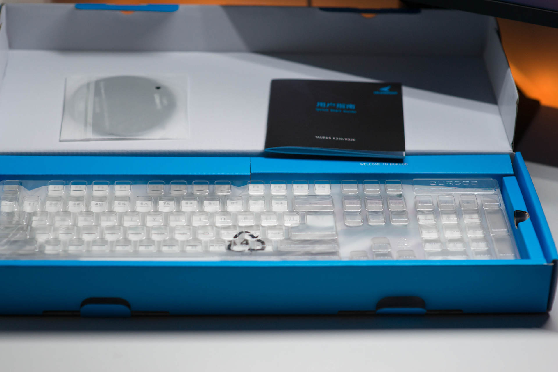 中端机械键盘王者轴体手感真实体验,青轴和银轴横评