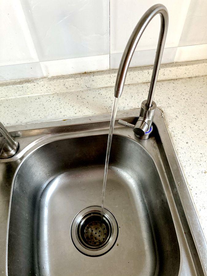 全屋净水器和厨下净水机哪个好,又交智商税了完整视频