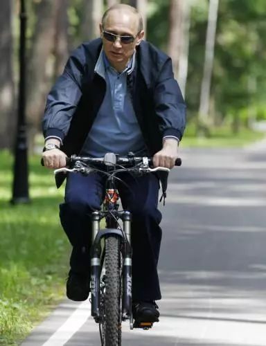 普京反腐视频完整版,2019年度普京写真日历