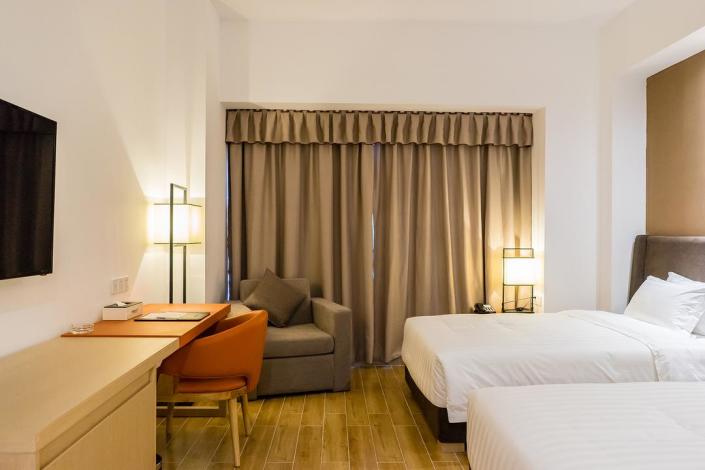 广州长隆熊猫酒店2天1夜亲子游,广州长隆双乐园4晚游