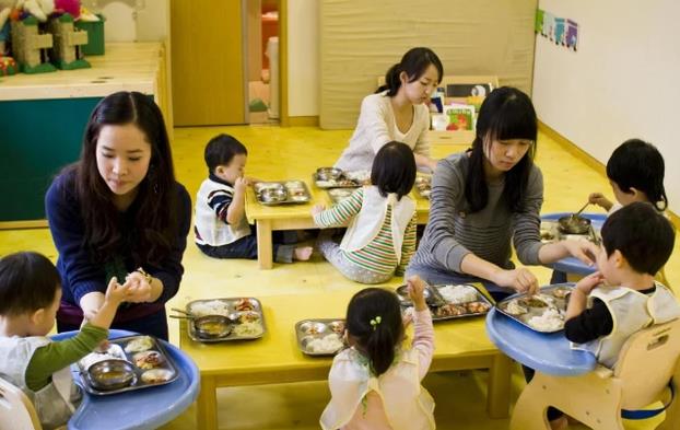 杭州幼儿园教师天价工资,杭州一幼儿园教师晒天价工资单