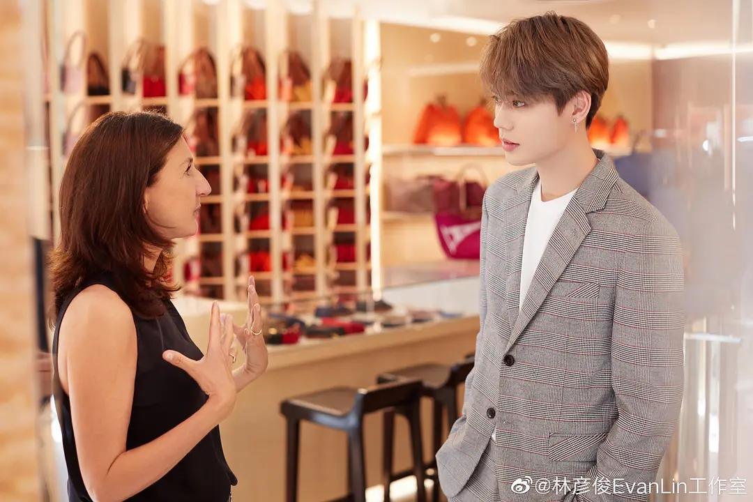 鏋楀溅淇妉ongchamp鐝戦涓婃捣,鏋楀溅淇妉ongchamp鍖呭寘