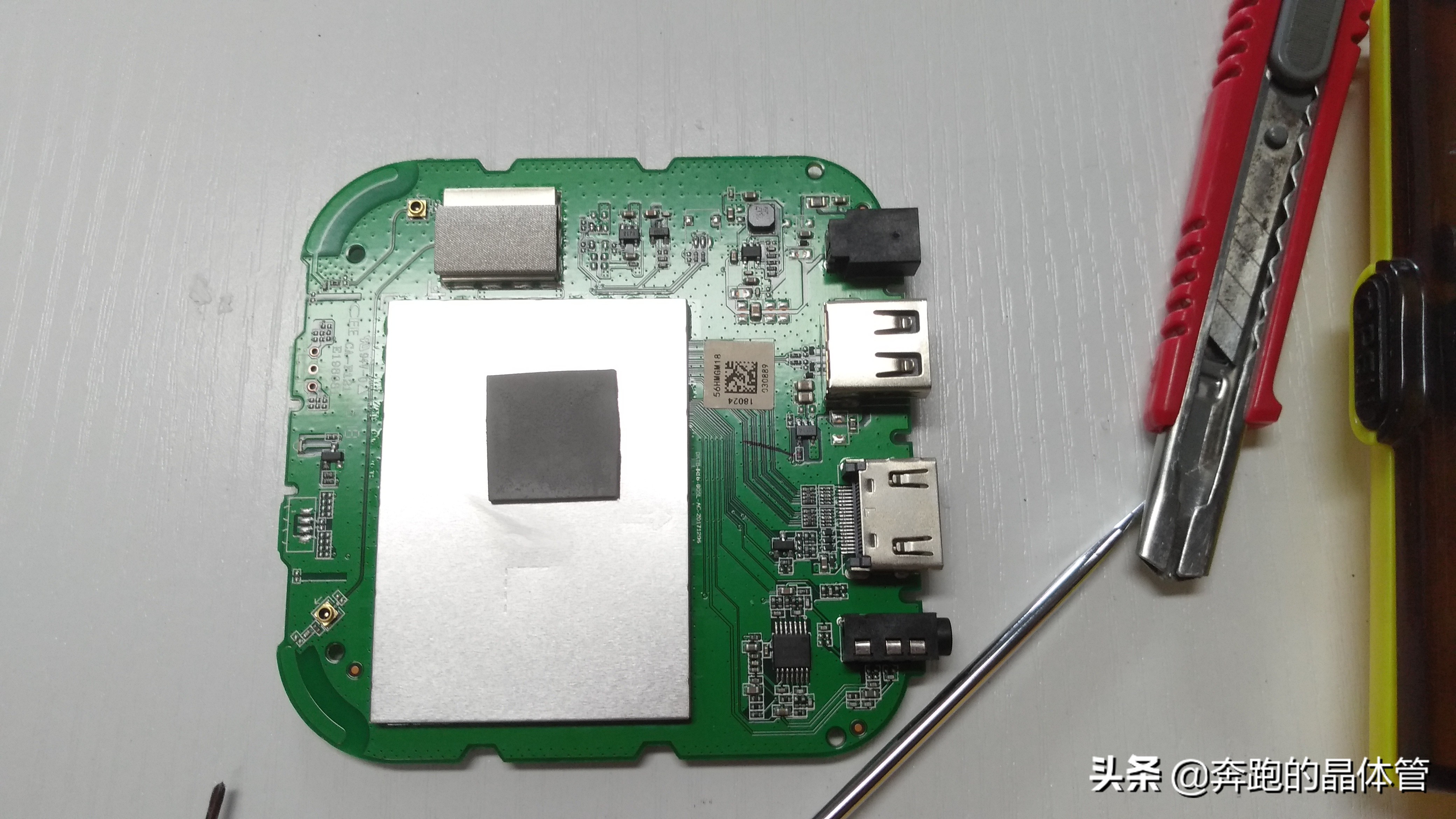 小米4手机拆解教程,小米盒子4代配置一览表