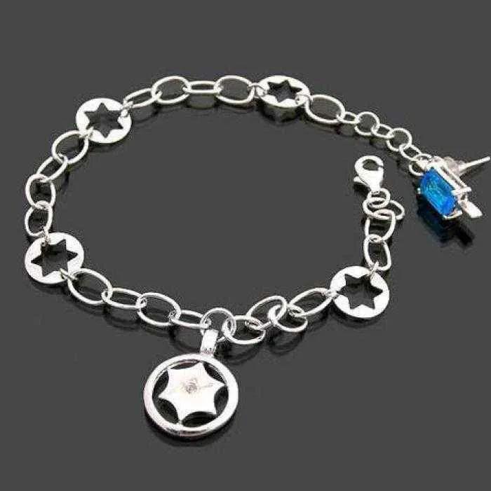 童年被冤枉偷钱,小时候赚的钱其实被妈妈全花光了