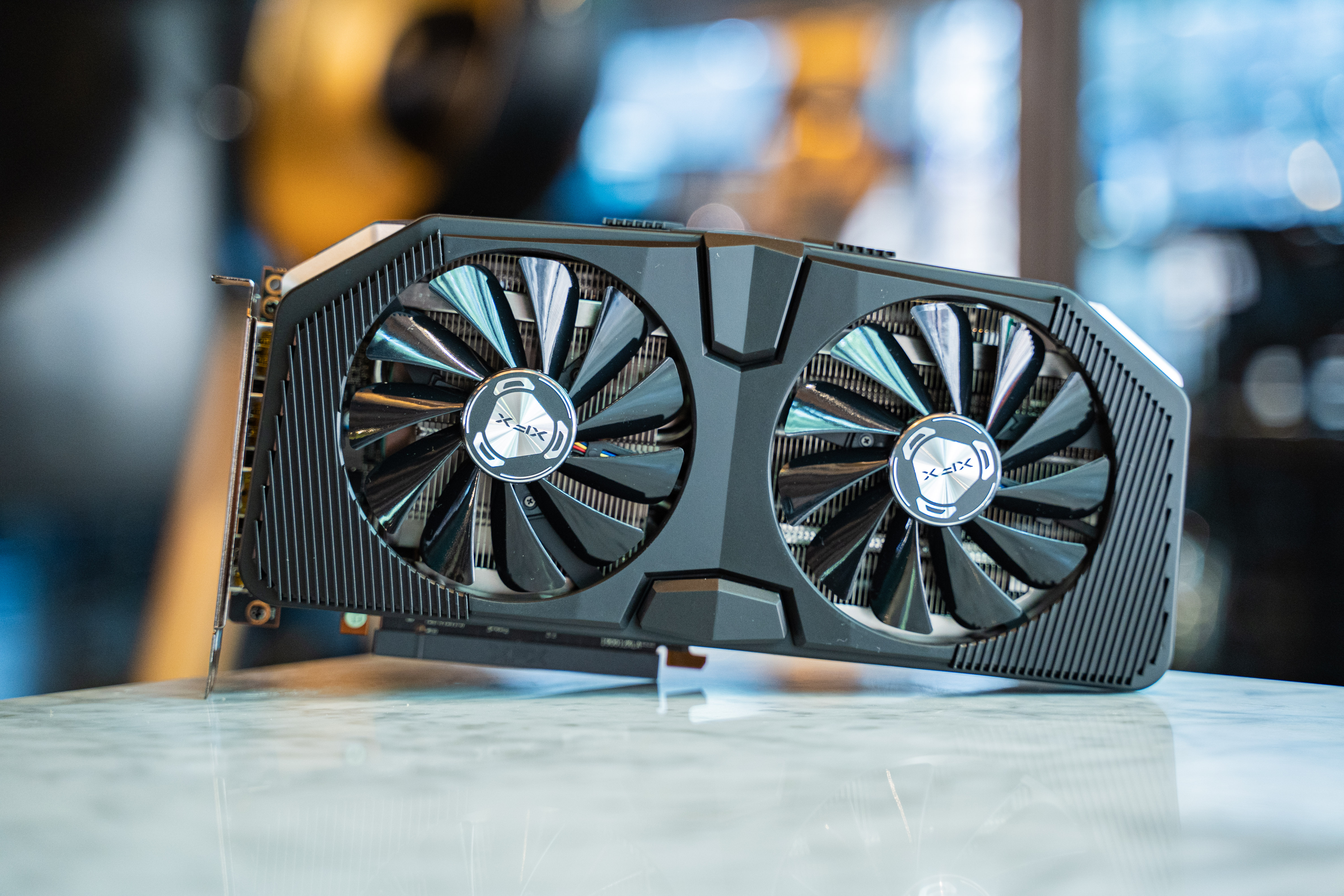 讯景rx5700战狼版相当于什么显卡,讯景rx580黑狼版相当于什么显卡