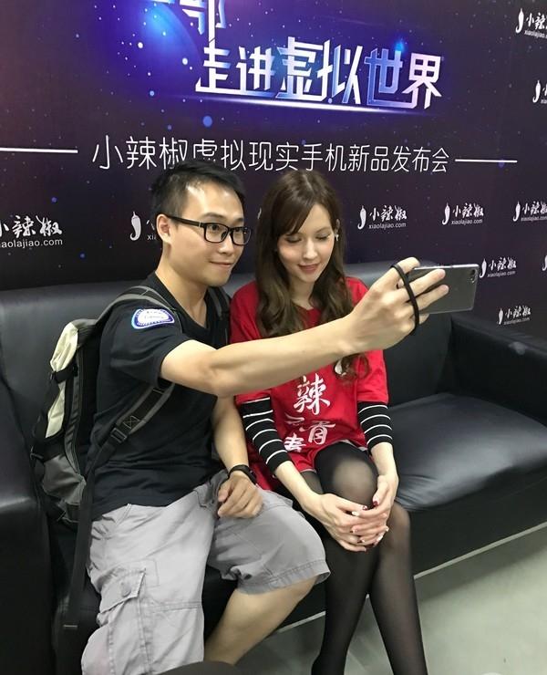 王晓雁小辣椒创始人加入小米,小辣椒王晓燕二人转早期作品