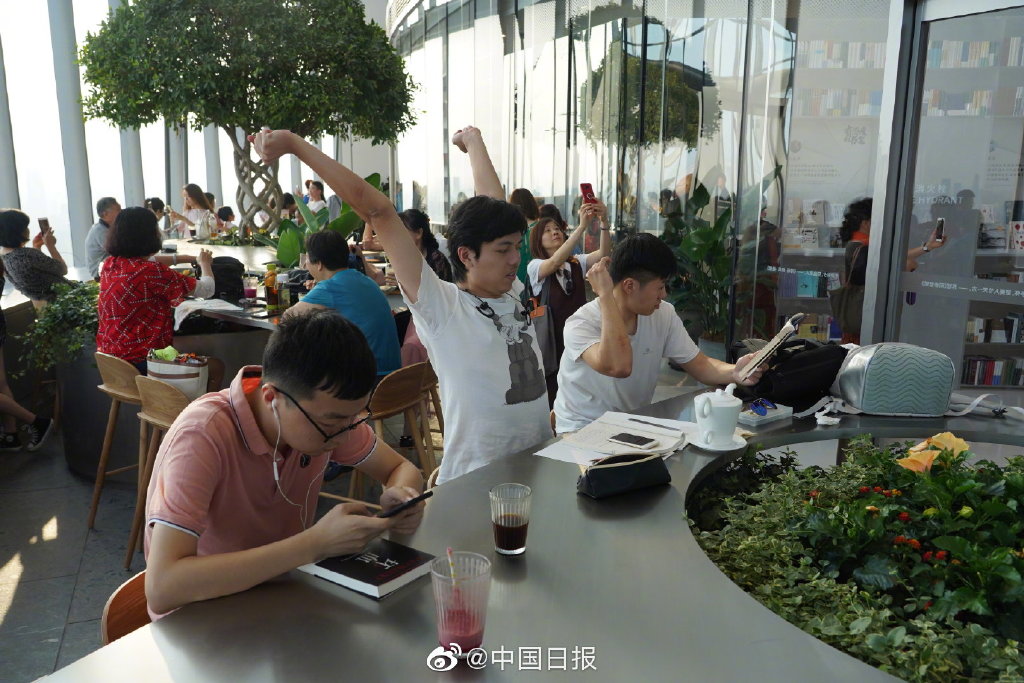 只去书店但不看书的意义,只有不读书干什么都是快乐的