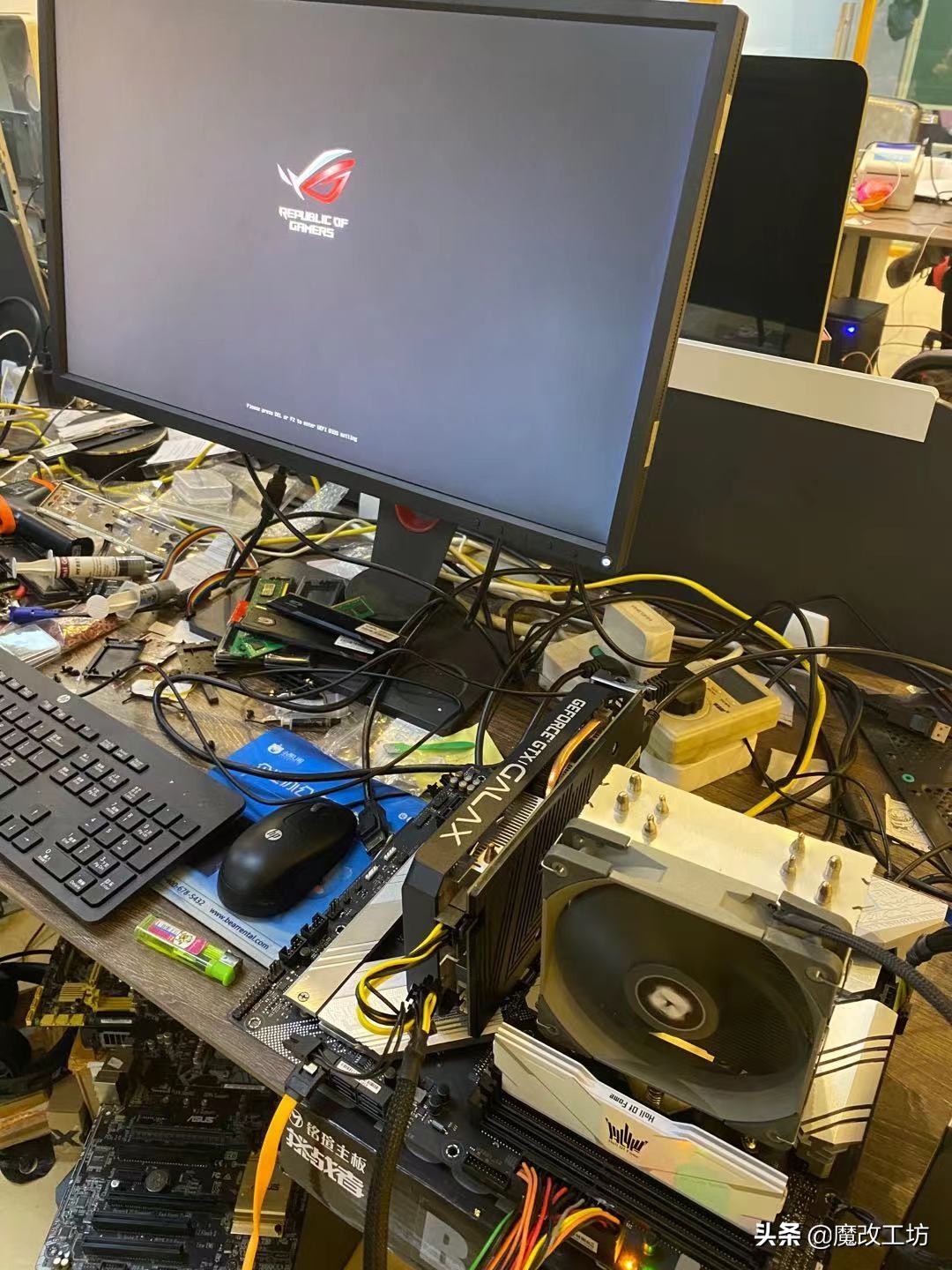 出厂即卡死！AMD锐龙5600X处理器+华硕ROG吹雪主板