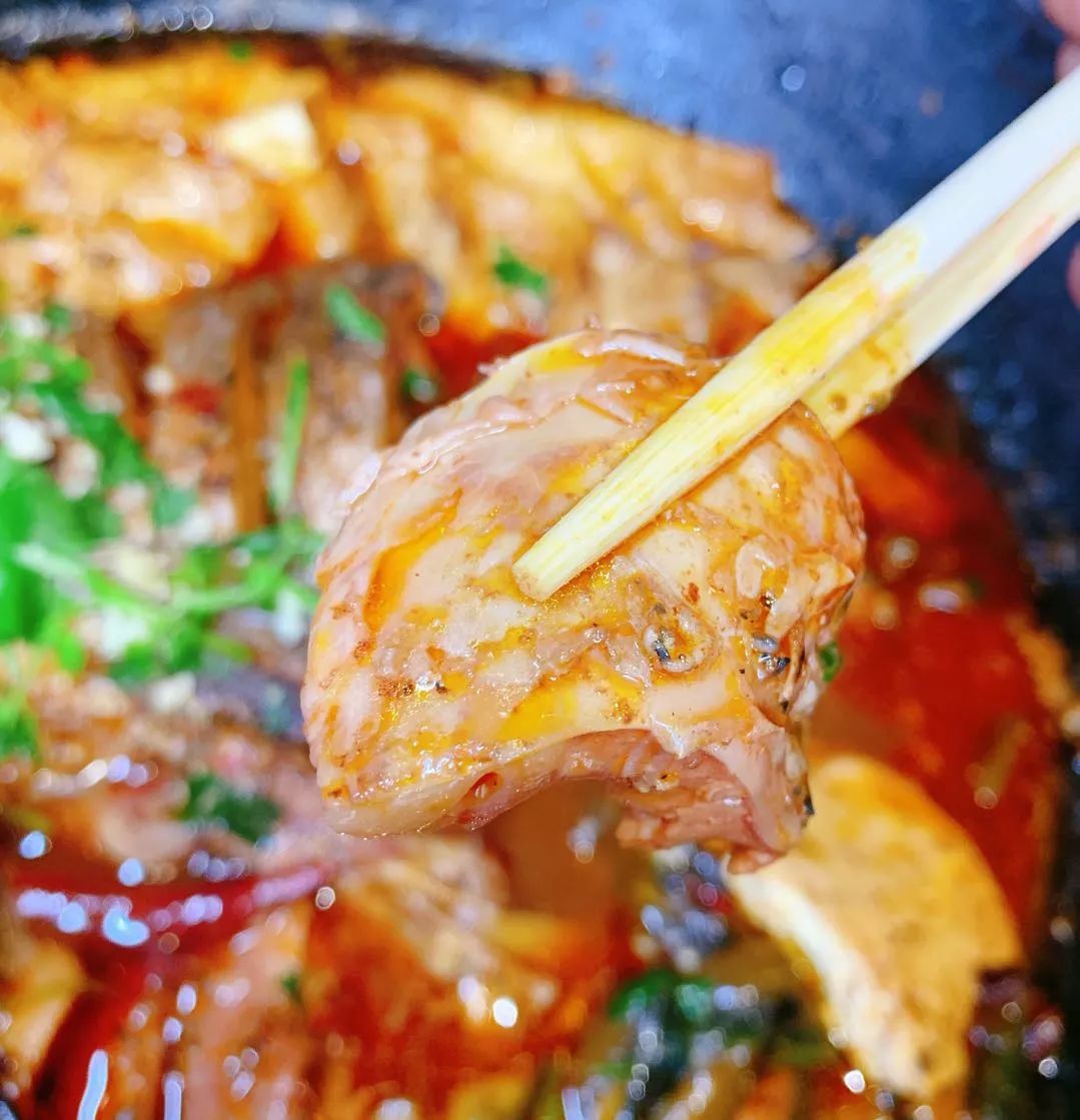 东北纯正灶台铁锅,正宗东北柴火铁锅