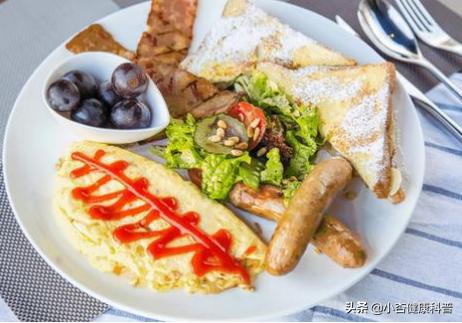 万一几个月不能出门，建议备好6类易存易放食物，营养不是问题