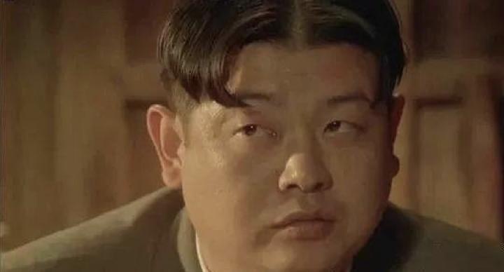 傅彪去世后冯小刚给了200万,傅彪和张国立一起演过的电影