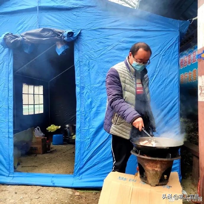 宜昌江边志愿者,你好我是哈尔滨志愿者完整版