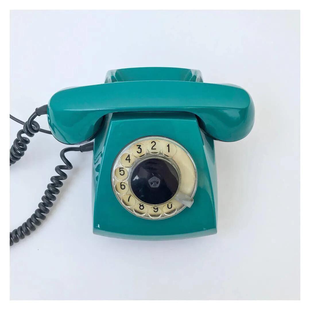 五六十年代电话机,1960年老式电话机