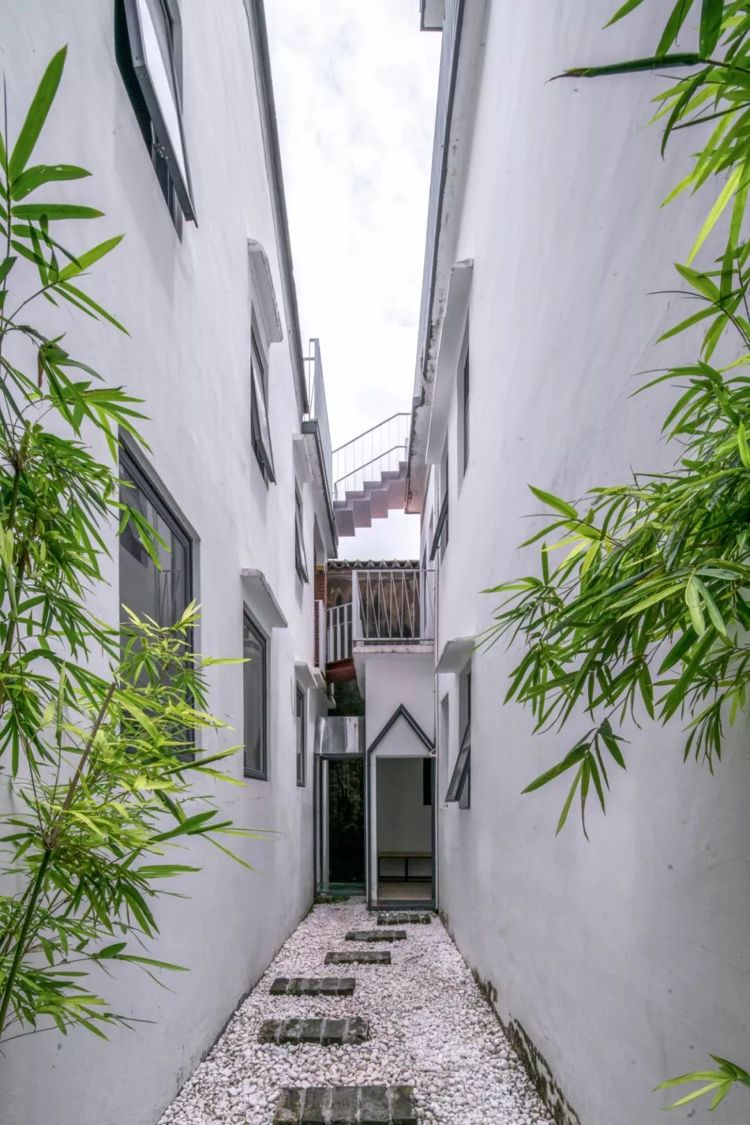 自住楼房改造民宿,普通居民楼改造成民宿