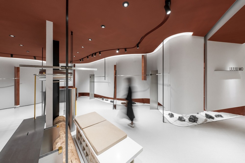 广州LIULIUMO服装店|加减智库