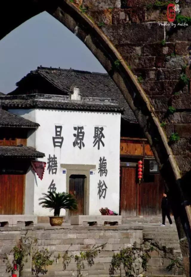 杭州最美的风景区排名前十,杭州有哪些值得一去的古镇古街