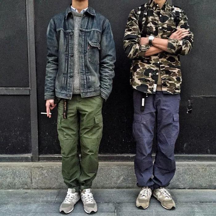 帅气有型还能解放双手,英军的货物短裤你值得拥有