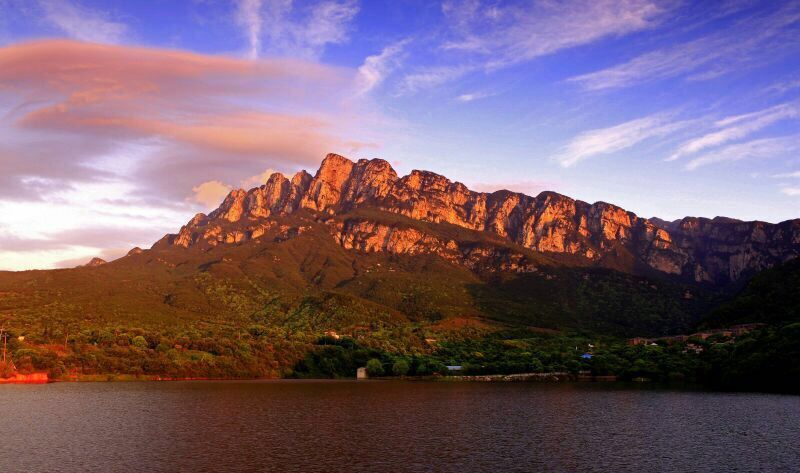 60岁老人旅游被骗 (老年人跟团旅游被骗怎么办)