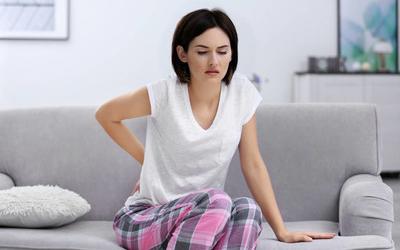 产后腰痛几个月都还没好怎么回事,常见腰痛及产后腰痛的原因详解