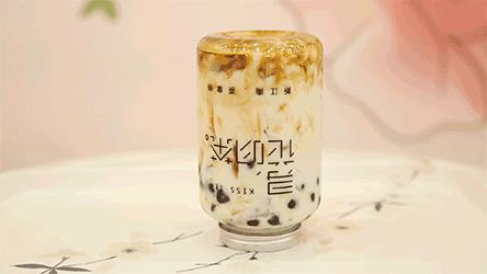 火爆全网的网红奶茶,网红火爆的奶茶店