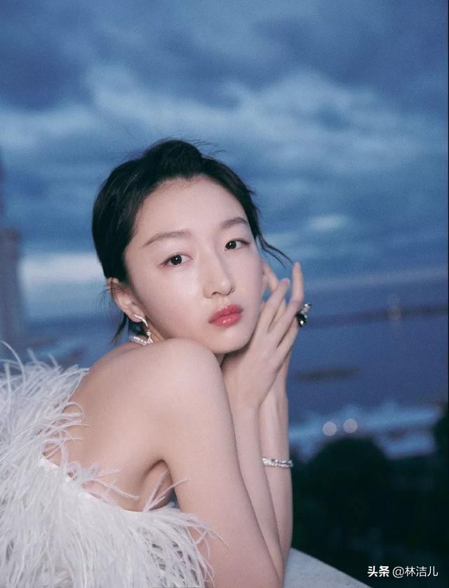 周冬雨最近的妆容教程,周冬雨淡妆