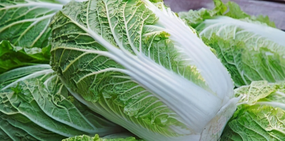 关于农村老话四白四黑是什么,农村俗语四酸四白四难听