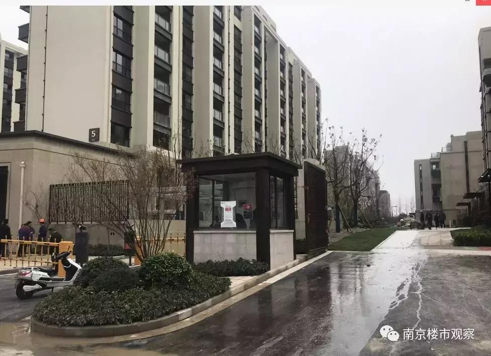 10盘迎来交付大考，实景谍照流出！这品质…