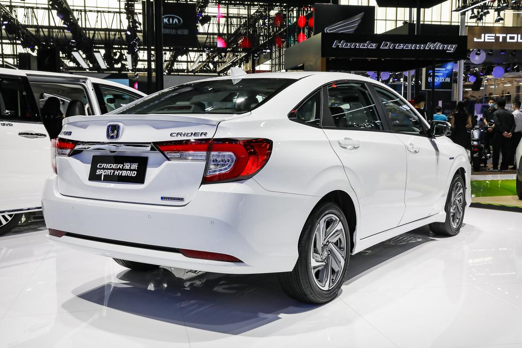 凌派1.0排量油耗10.7是什么原因,凌派2013款1.8l自动豪华版油耗多少