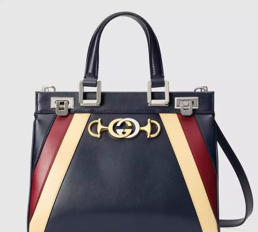 追了《爱的迫降》这么久，我终于看到一只想买的包了