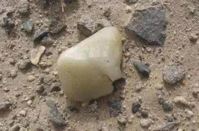 捡石头真的可以发财吗,石头捡到真能发财吗