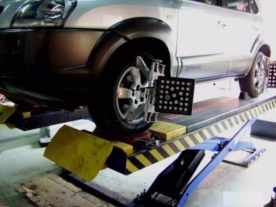 四轮定位多久做一次一般多少钱,汽车多久做一次动平衡和四轮定位