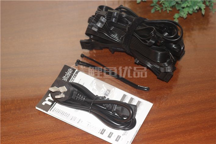 tt钢影sfx电源评测,tt钢影电源850w评测