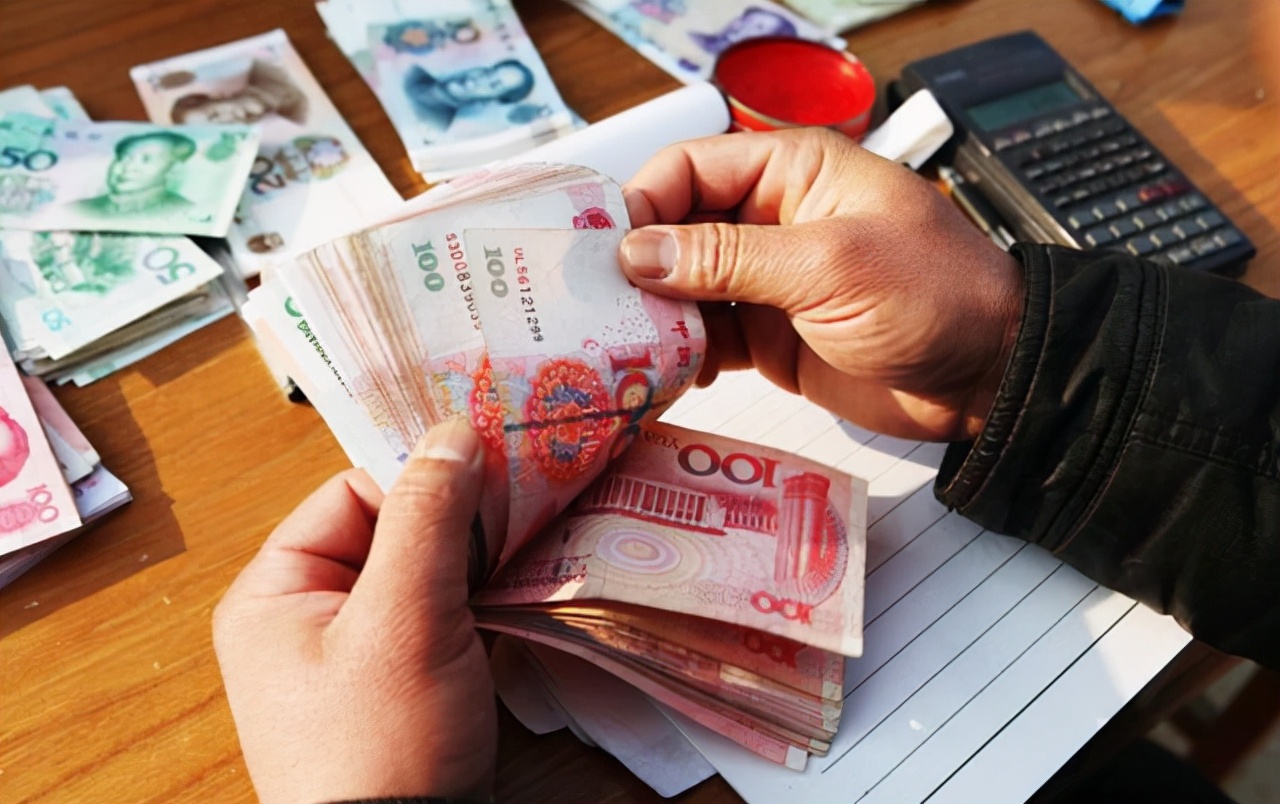 每月一万利息需要在银行存多少钱,要在银行存多少钱可以月利息20000