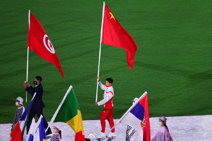 日本奥运会闭幕式光之五环,东京奥运会光之五环