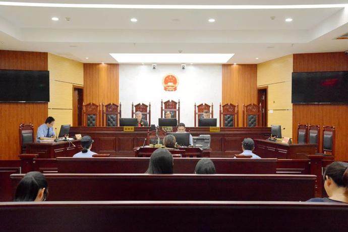 退伍军人相亲被判刑,女子跟军夫同居被判刑